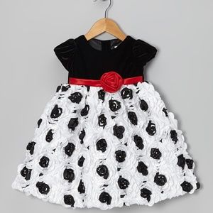 Infant Girl Christmas Holiday Party Red Black White 3D Petal Dress Size18 Months